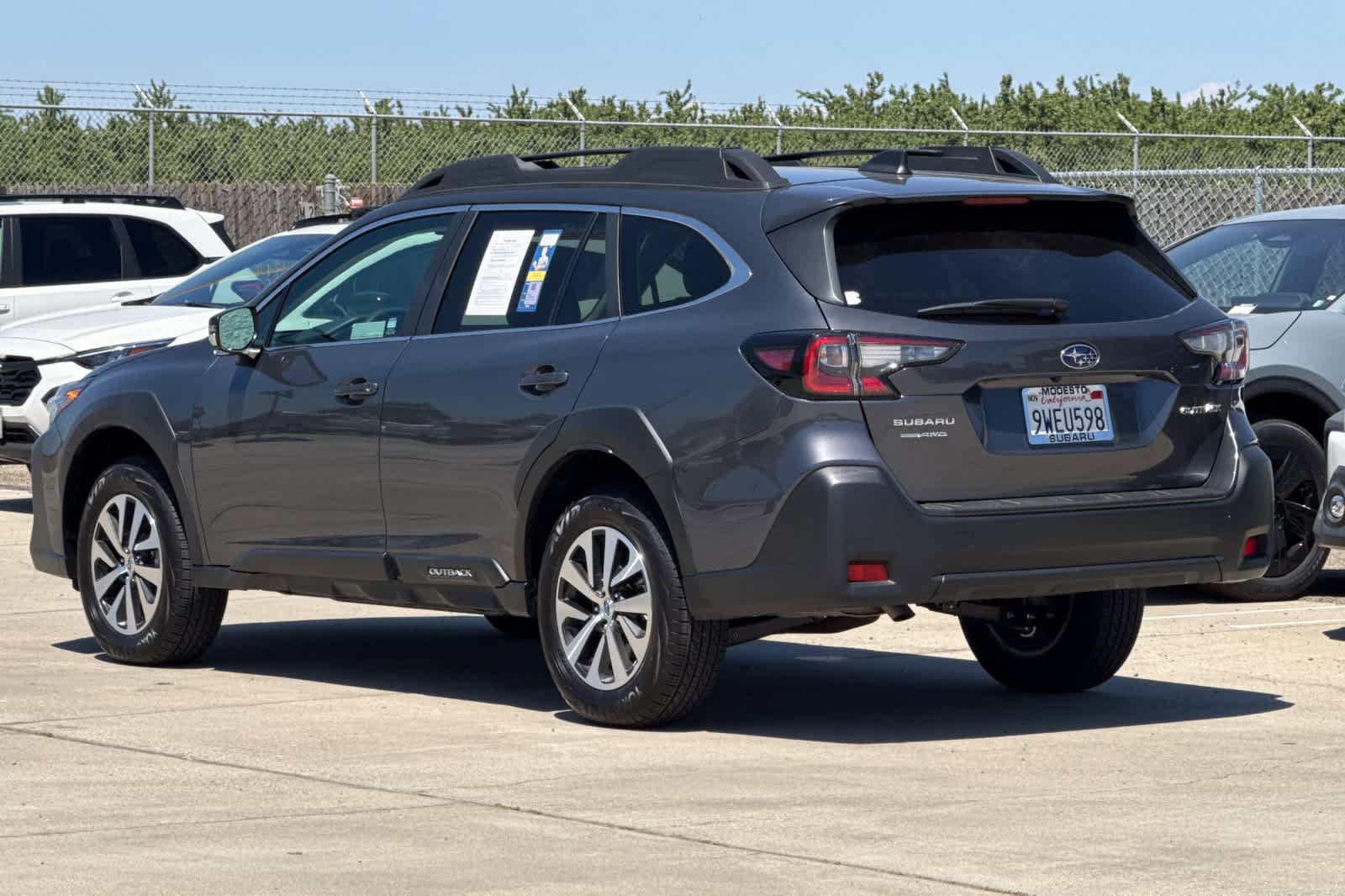 Certified 2025 Subaru Outback Premium AWD/4WD image 5