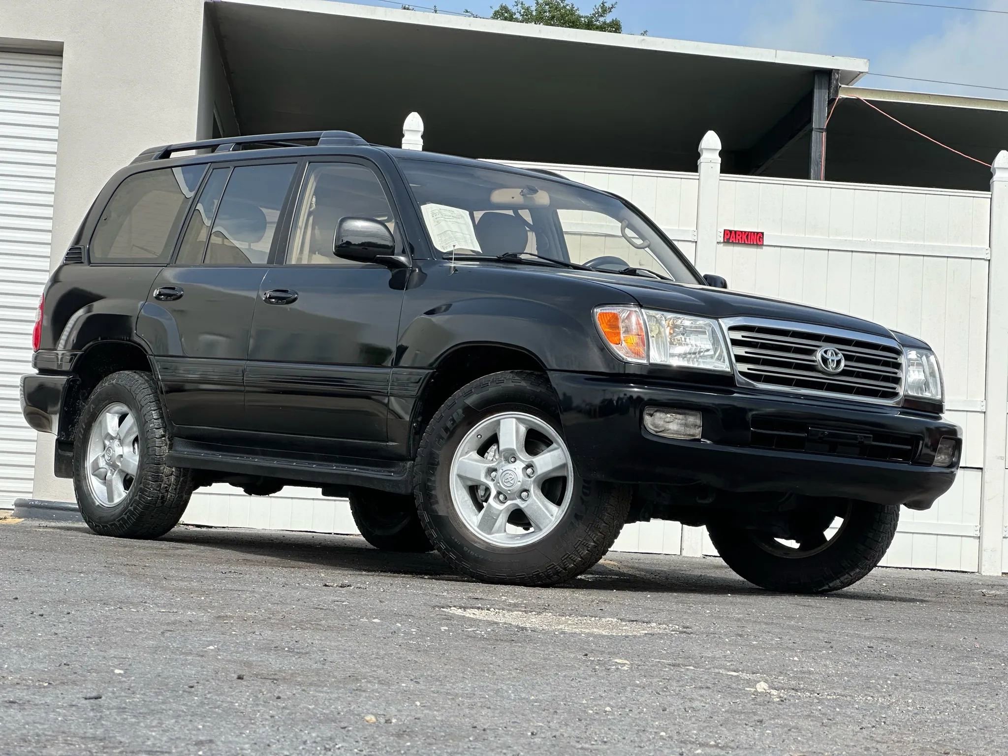 Used 2003 Toyota Land Cruiser AWD/4WD image 34