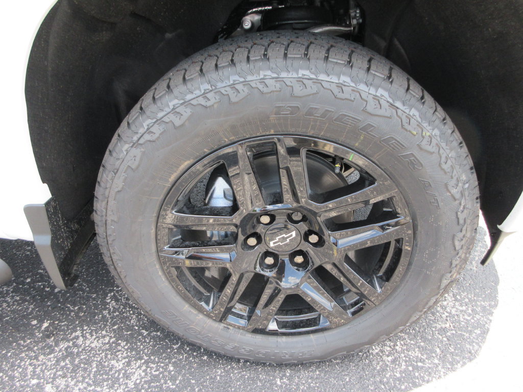 New 2026 Chevrolet Silverado 1500 RST AWD/4WD image 10