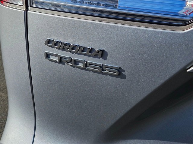 Used 2024 Toyota Corolla Cross LE image 10