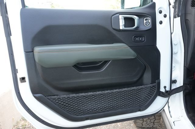 Used 2025 Jeep Gladiator Mojave AWD/4WD image 13