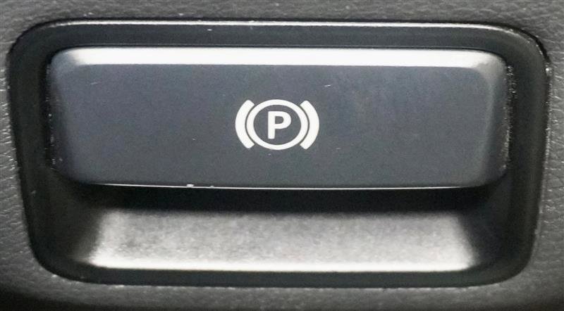 Used 2015 Mercedes-Benz CLA 250 image 28