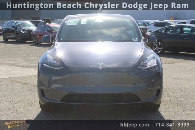 Used 2023 Tesla Model Y Long Range image 2