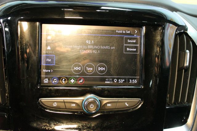 Used 2023 Chevrolet Traverse LT image 26