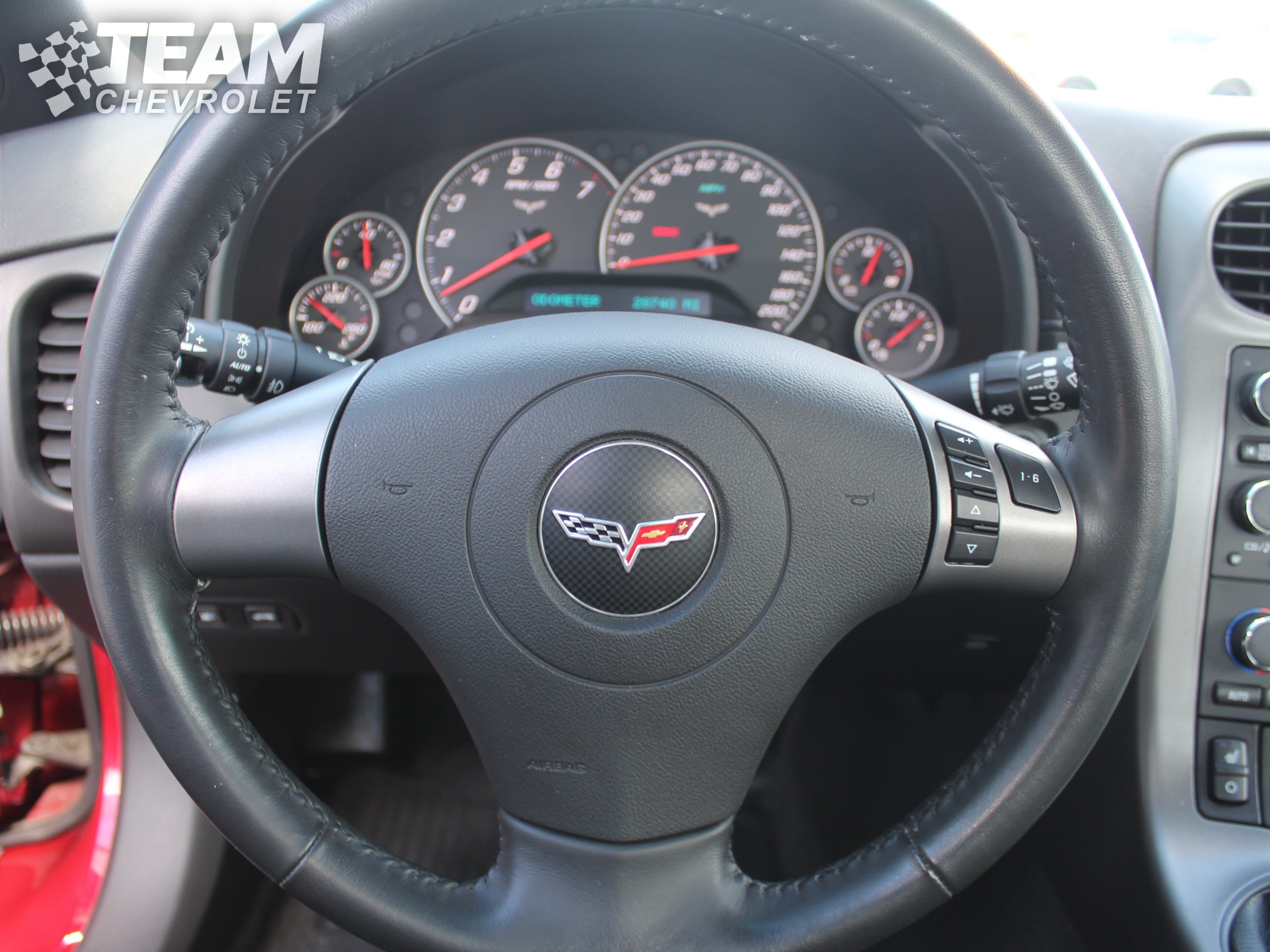 Used 2007 Chevrolet Corvette Convertible w/ Preferred Equipment Group RWD image 17