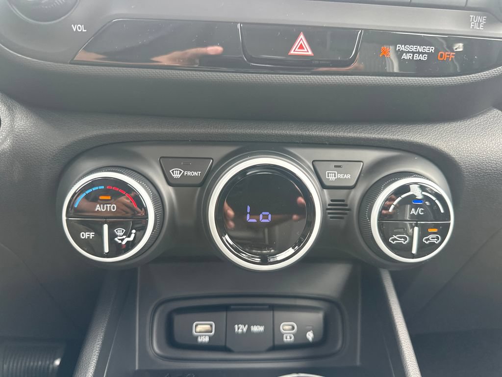 New 2026 Hyundai Venue SEL FWD image 21