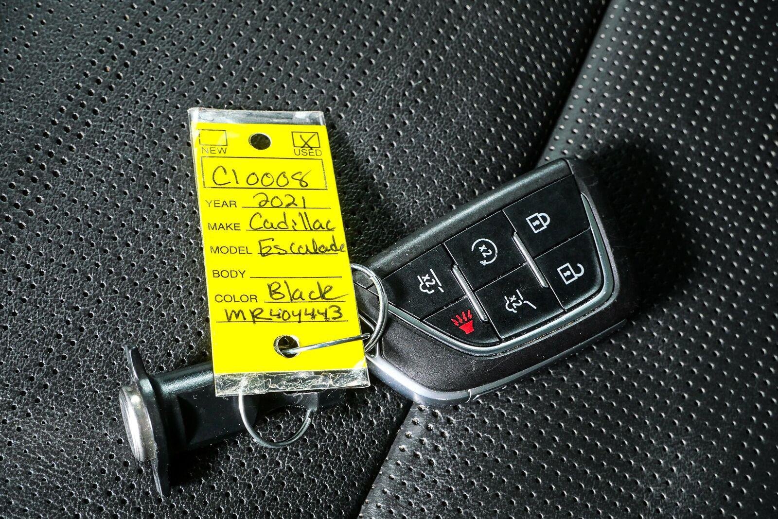Used 2021 Cadillac Escalade Premium Luxury AWD/4WD image 42