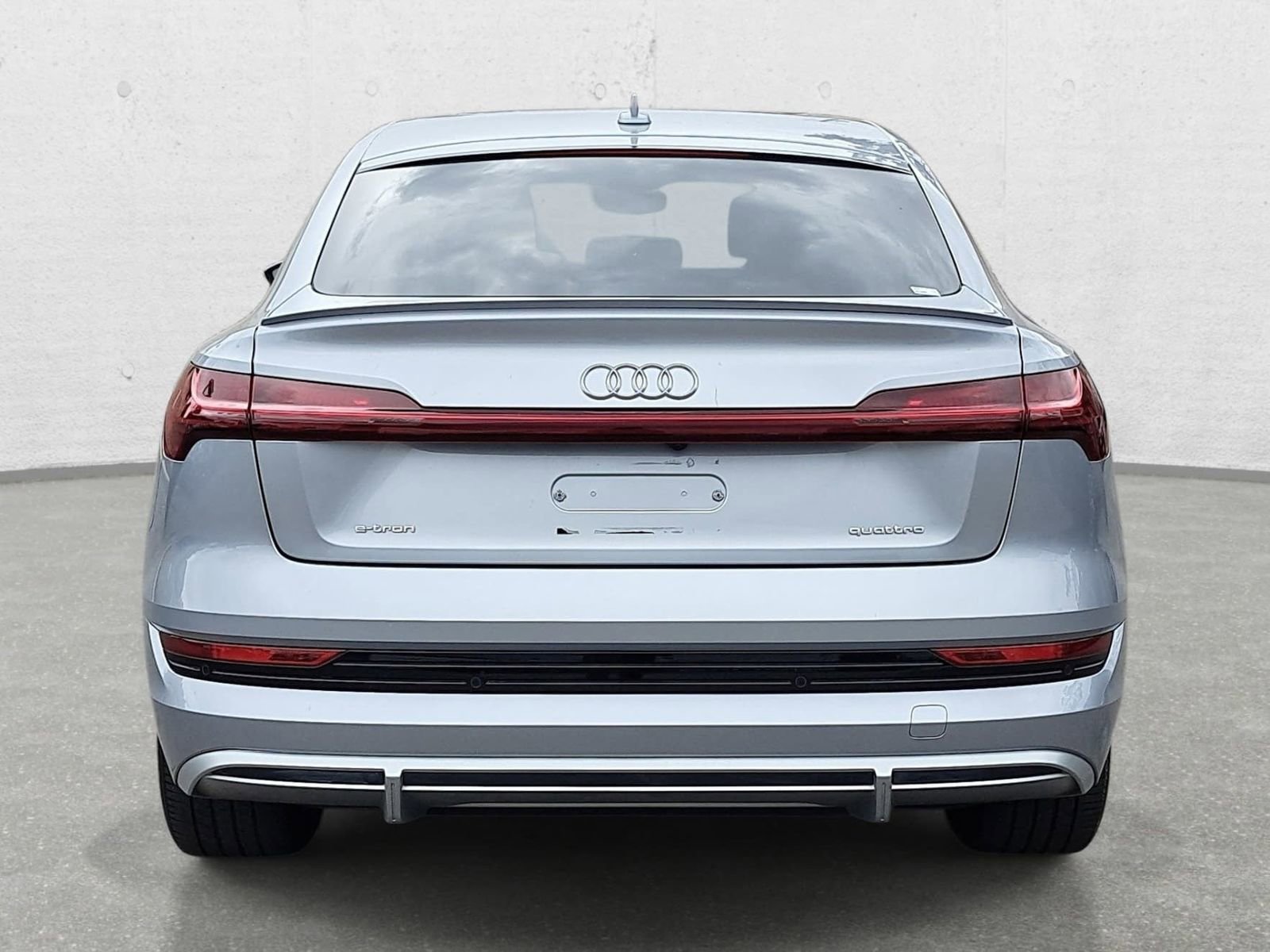 Certified 2023 Audi e-tron Premium Plus w/ Premium Plus Package AWD/4WD image 6