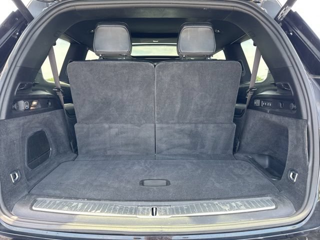 Used 2021 Jeep Grand Cherokee L Overland w/ Luxury Tech Group IV AWD/4WD image 11