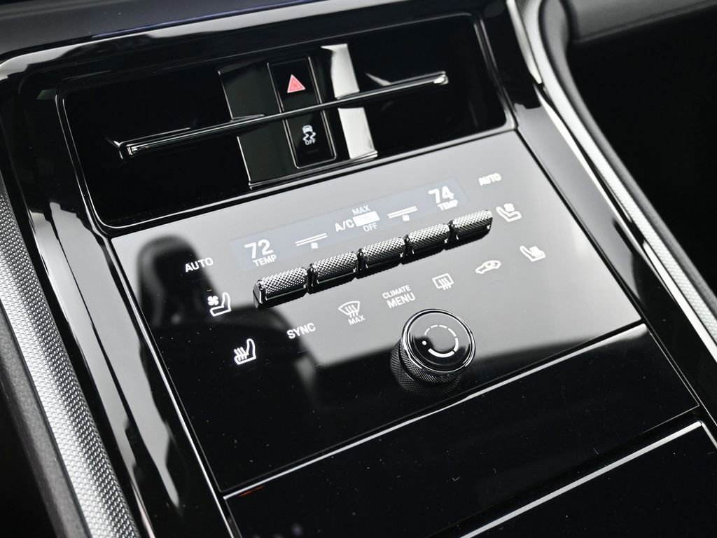 Certified 2025 Porsche Panamera image 22