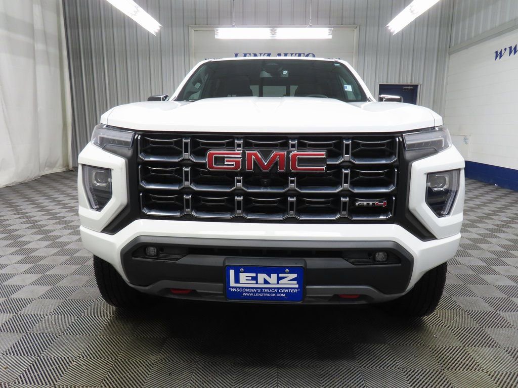 Used 2025 GMC Canyon AT4 w/ Technology Plus Package AWD/4WD image 42