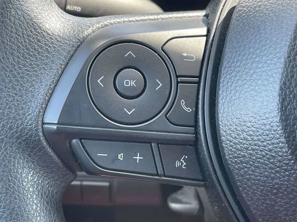 Used 2026 Toyota Corolla LE FWD image 19
