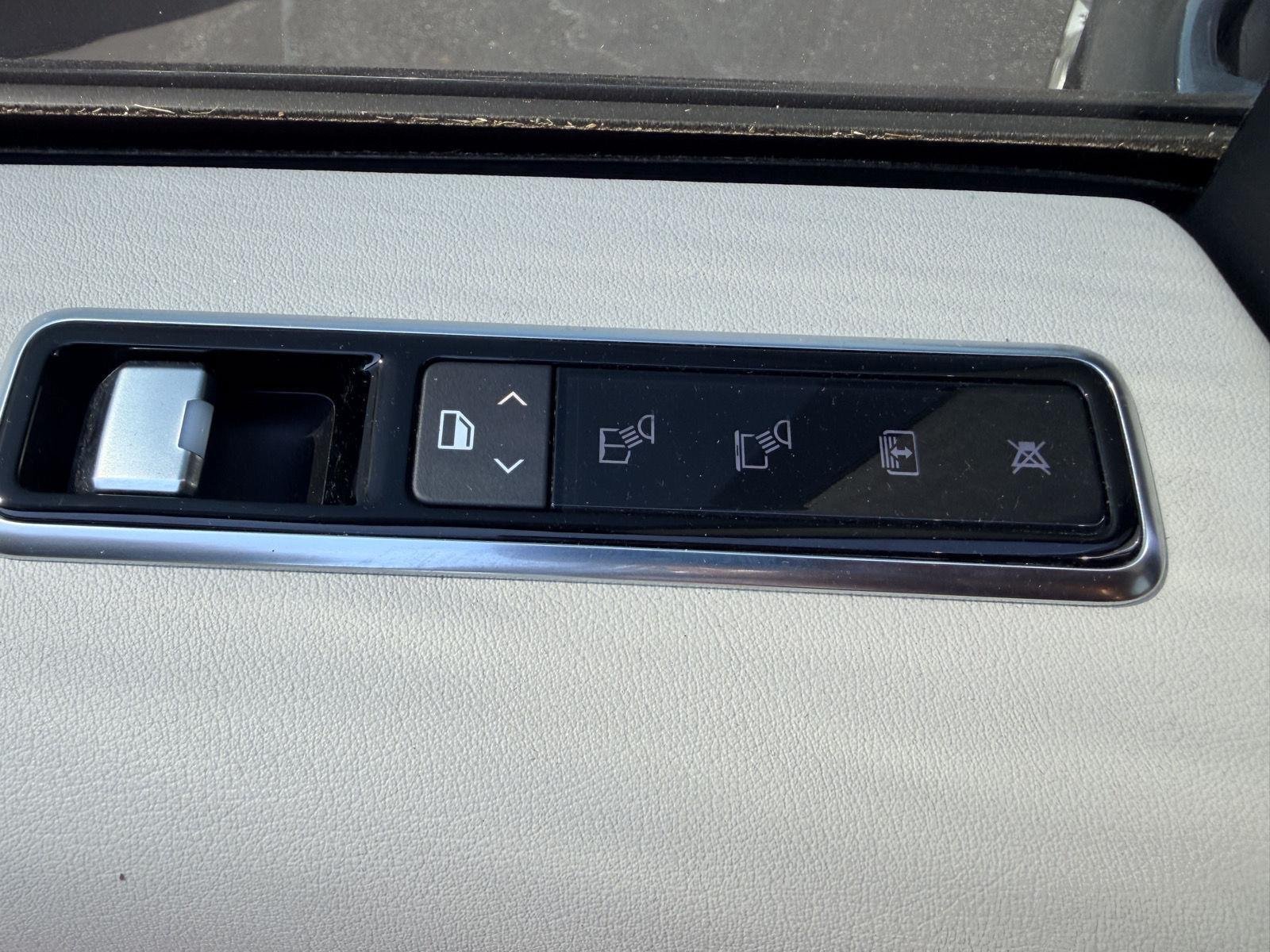 Used 2019 Land Rover Range Rover HSE AWD/4WD image 15