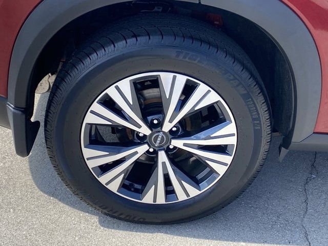 Used 2023 Nissan Rogue SV image 28