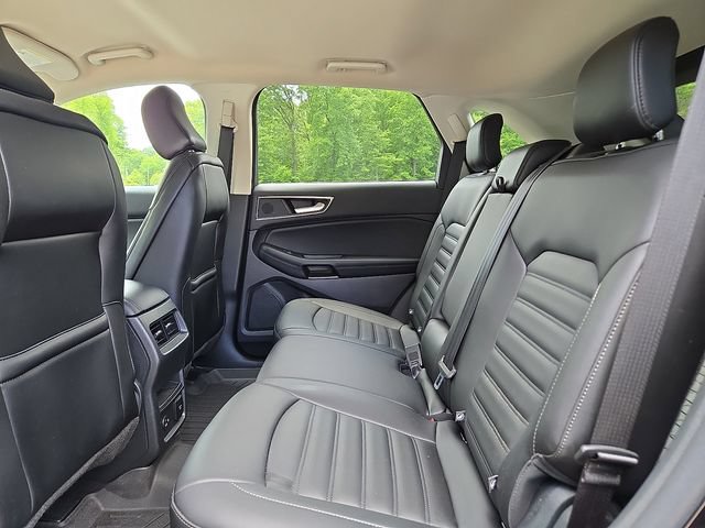 Used 2021 Ford Edge SEL w/ Convenience Package AWD/4WD image 17