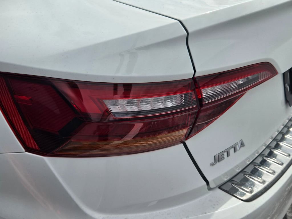 Used 2019 Volkswagen Jetta SEL Premium FWD image 7