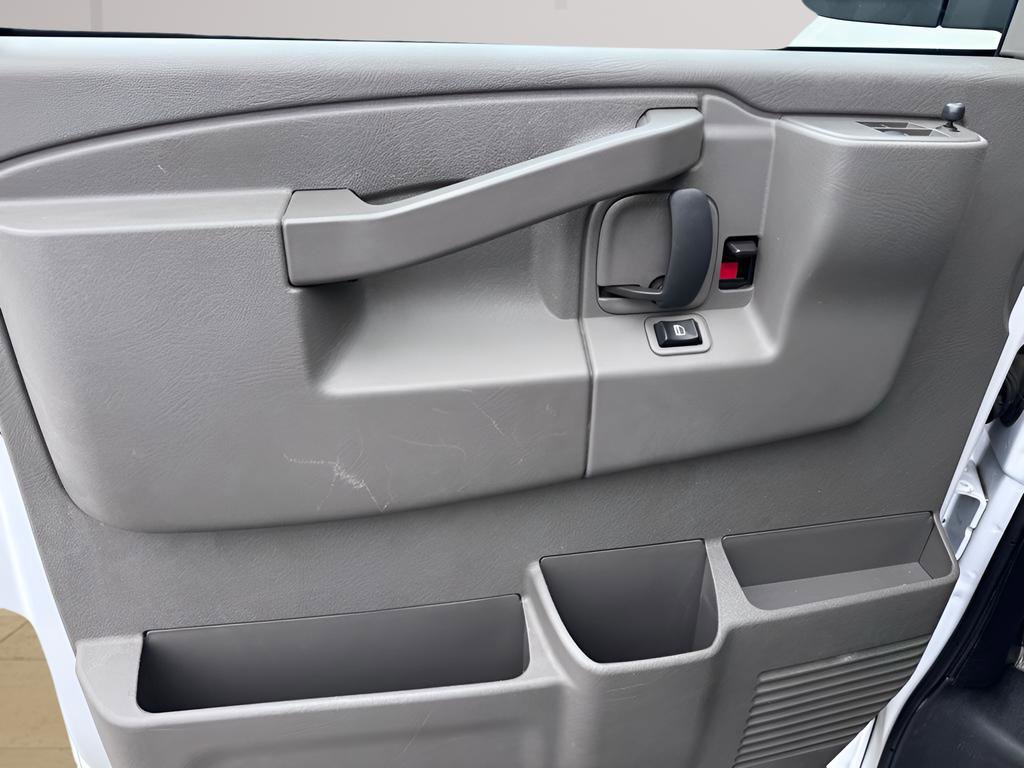 Used 2023 Chevrolet Express 3500 LT w/ LT Preferred Equipment Group image 24