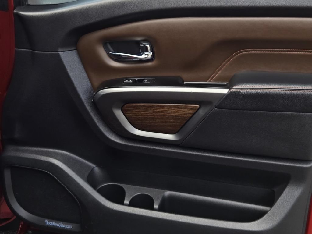 Certified 2017 Nissan Titan Platinum Reserve AWD/4WD image 9