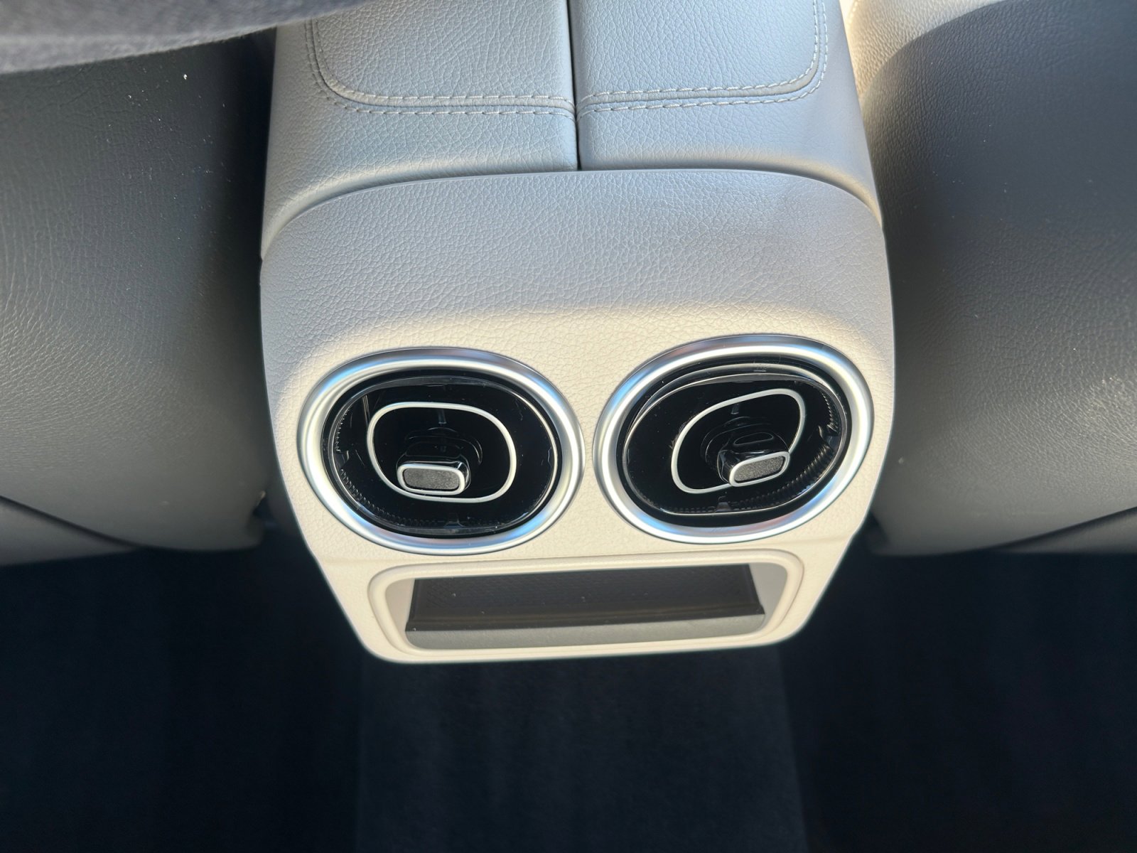 Certified 2025 Mercedes-Benz C 300 4MATIC Sedan image 33