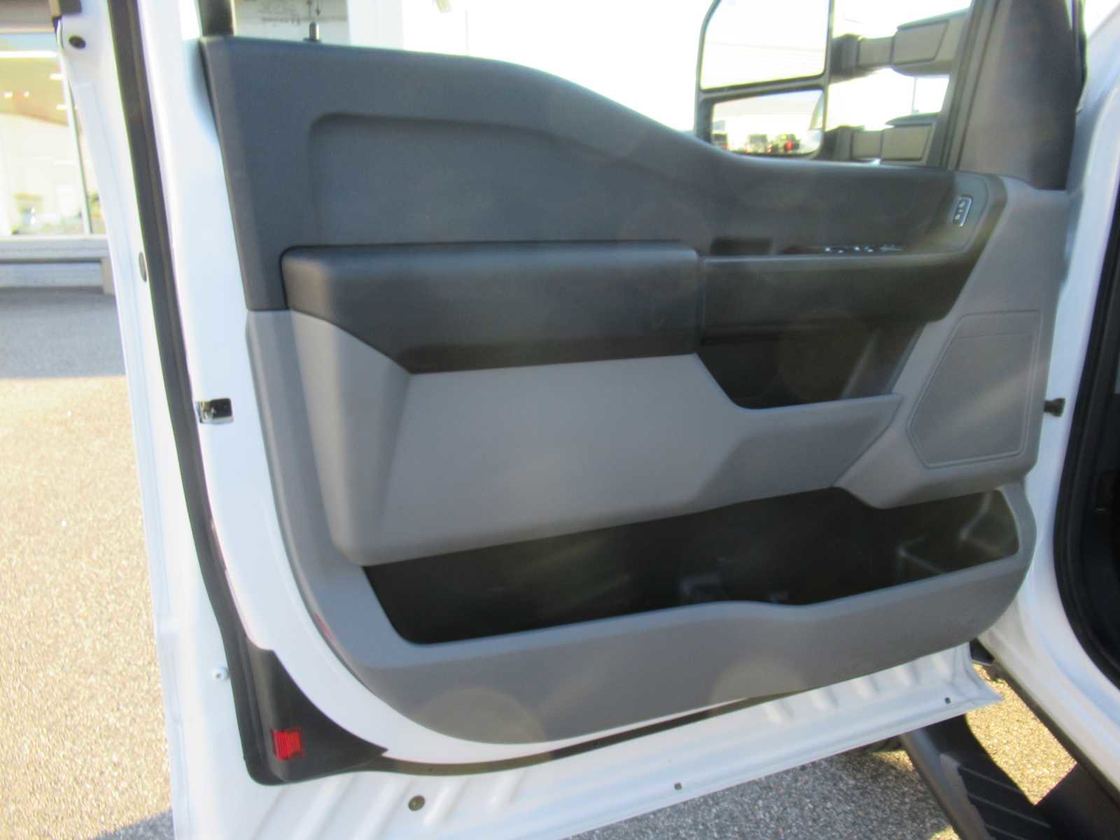 Used 2023 Ford F250 XL w/ XL Chrome Package image 20