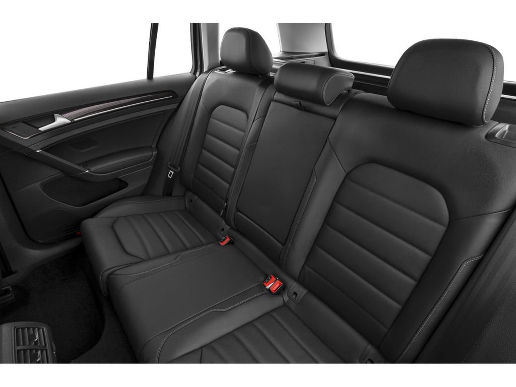 Used 2015 Volkswagen Golf TDI FWD image 12