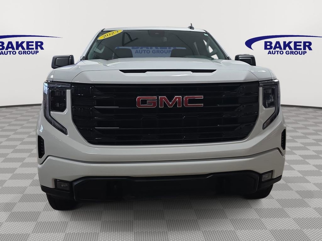 Used 2023 GMC Sierra 1500 Elevation image 2