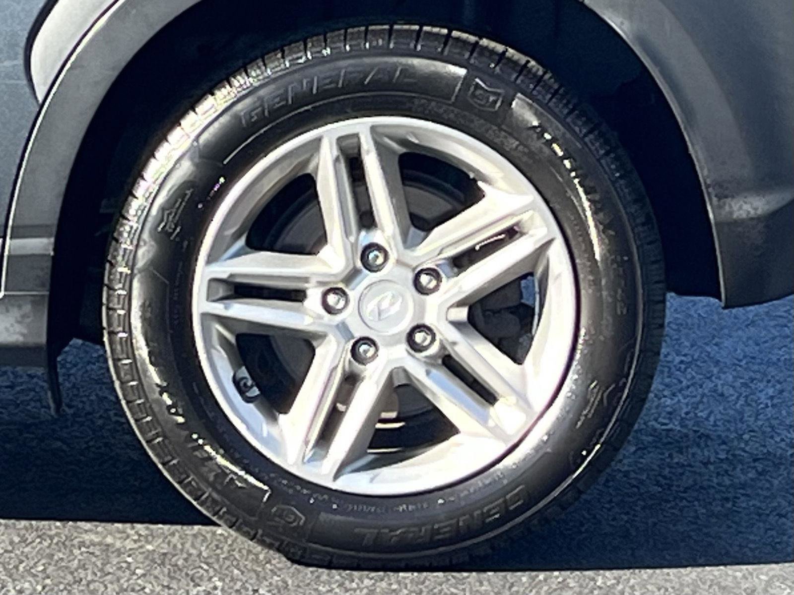 Used 2019 Hyundai Kona SE image 28