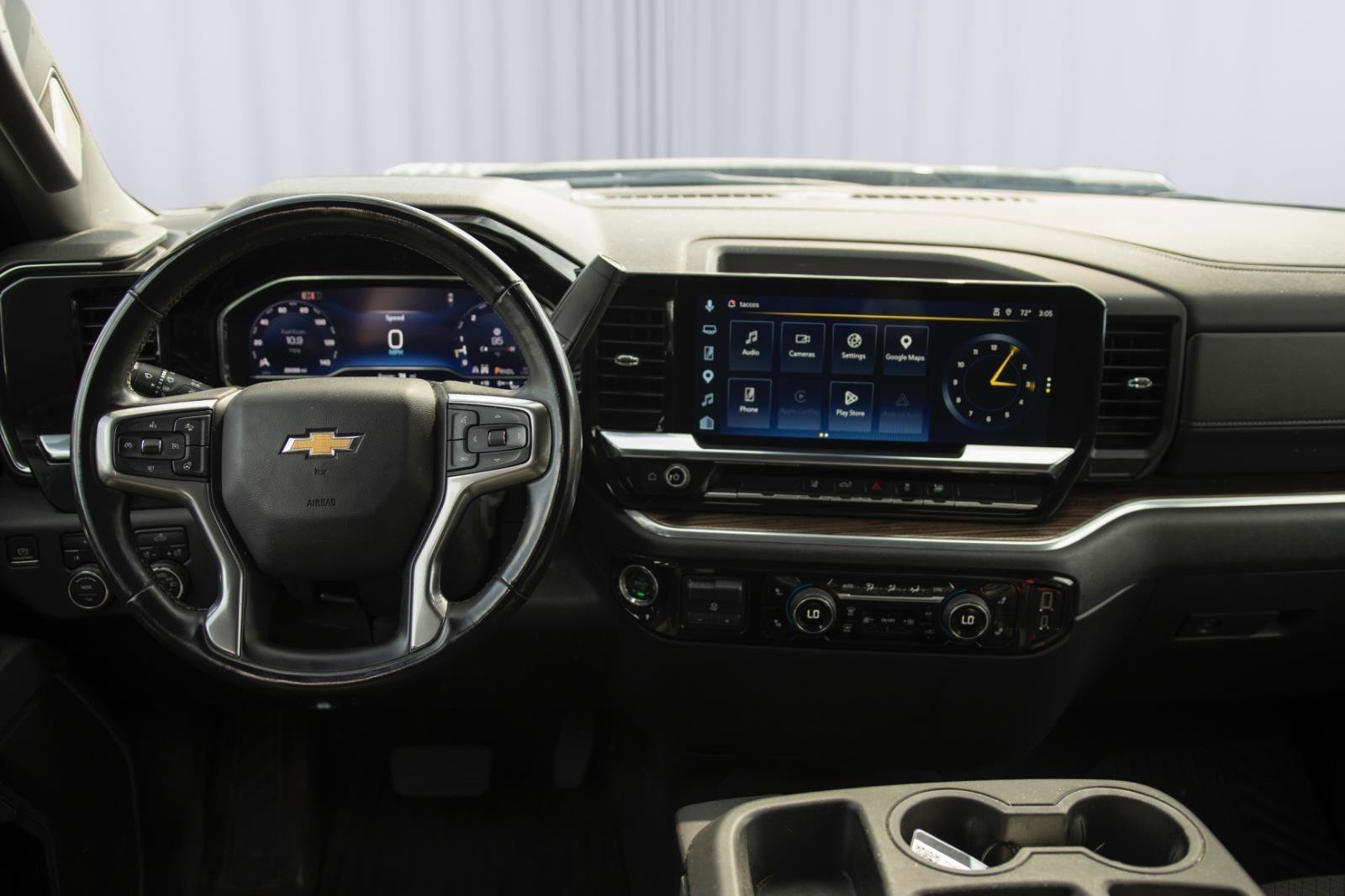 Used 2025 Chevrolet Silverado 2500 LT w/ Convenience Package image 3