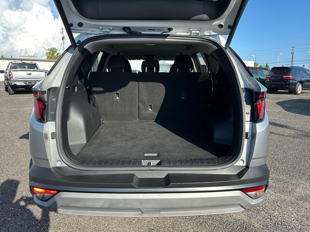 Used 2025 Hyundai Tucson SEL AWD/4WD image 14