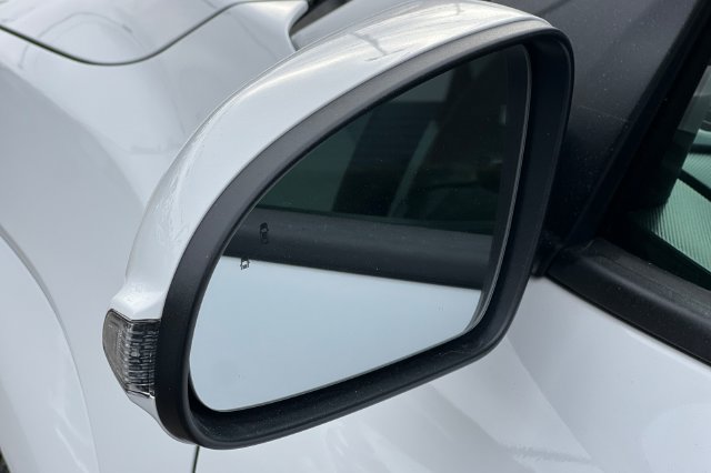 Used 2023 Hyundai Kona SE w/ Cargo Package FWD image 36