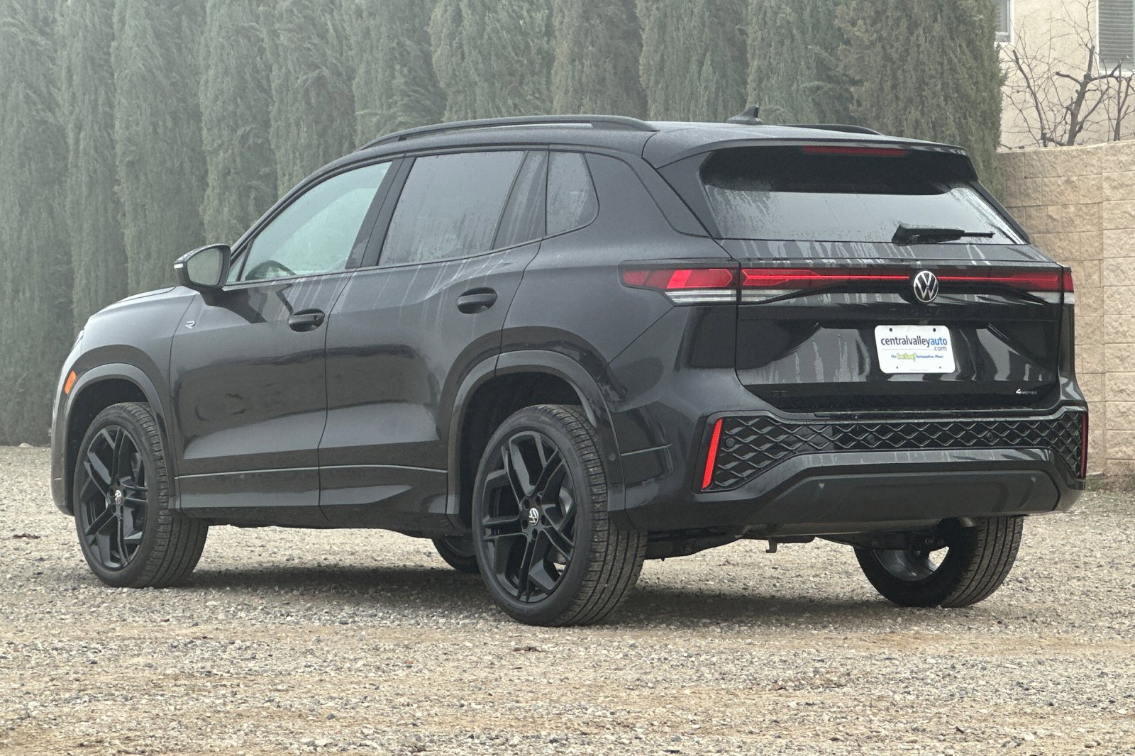 New 2026 Volkswagen Tiguan SE R-Line image 6