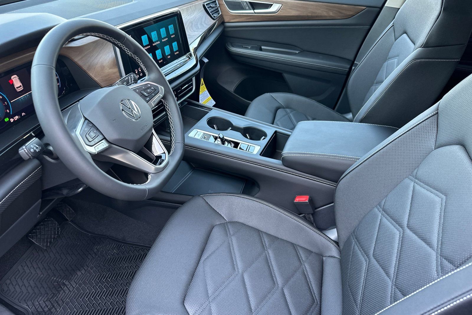 New 2026 Volkswagen Atlas SE image 9