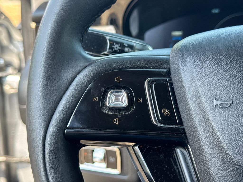 Used 2023 Lincoln Corsair FWD image 25