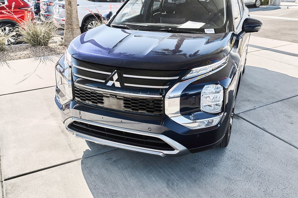 Used 2025 Mitsubishi Outlander SE AWD/4WD image 7