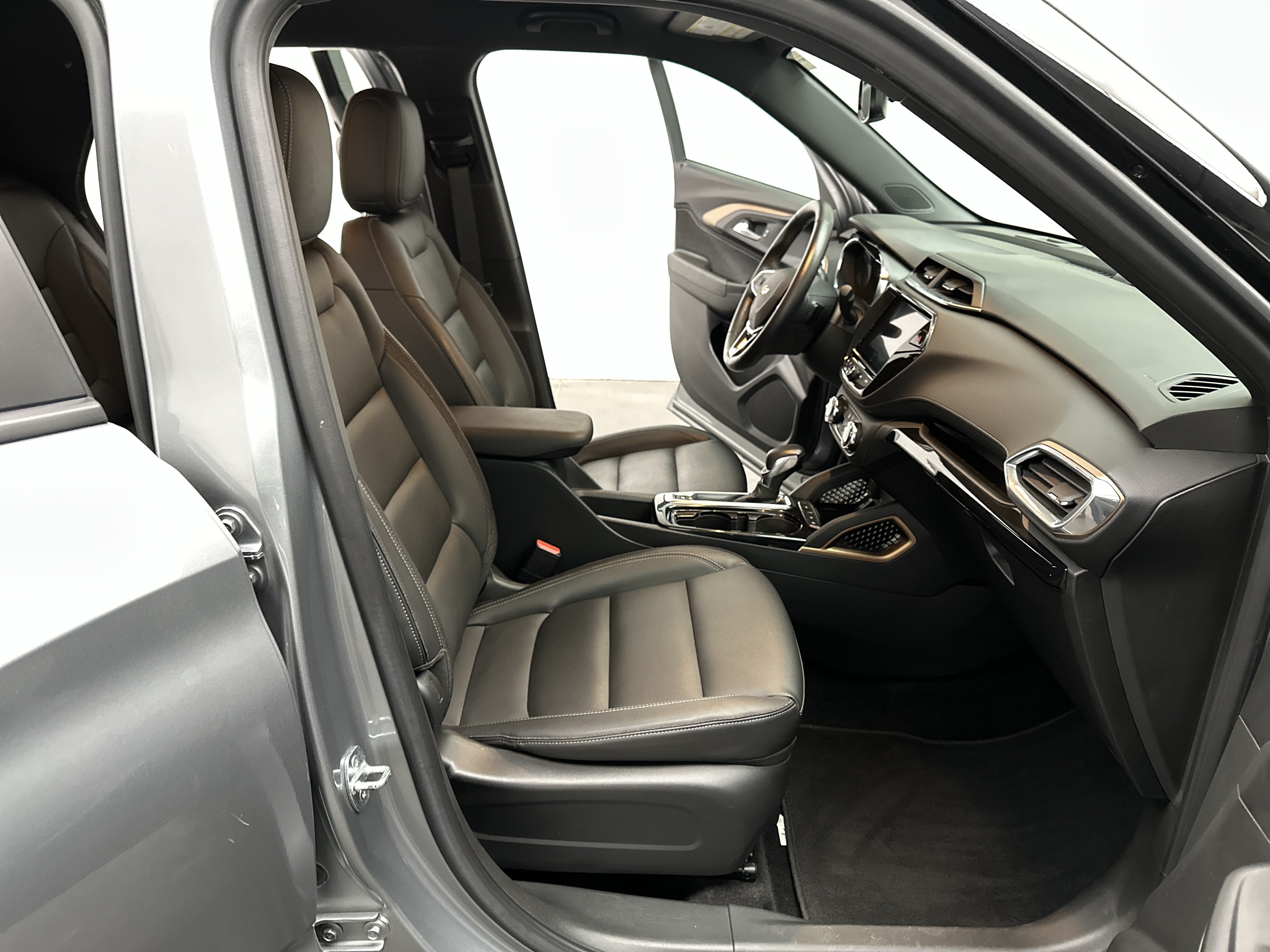 Used 2023 Chevrolet TrailBlazer ACTIV w/ Convenience Package FWD image 20