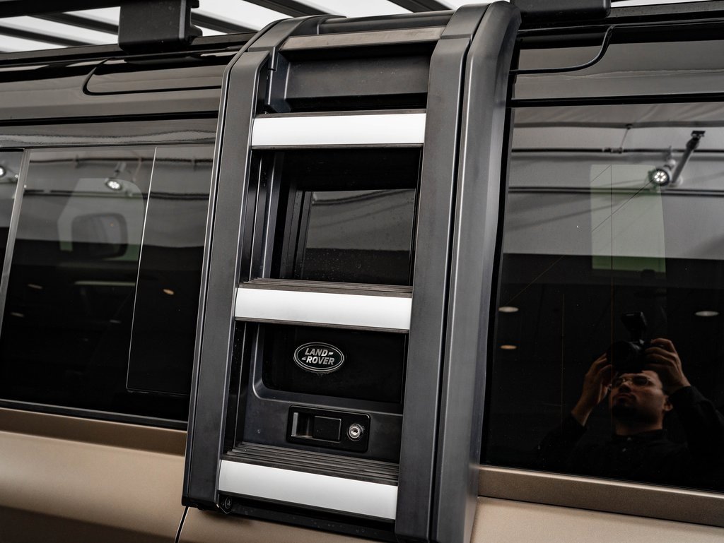 Used 2021 Land Rover Defender 110 X image 19