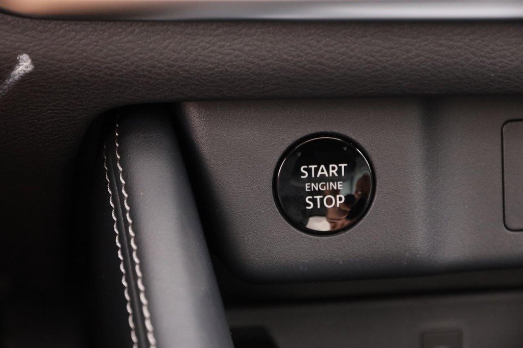 New 2026 Nissan Rogue Platinum AWD/4WD image 16