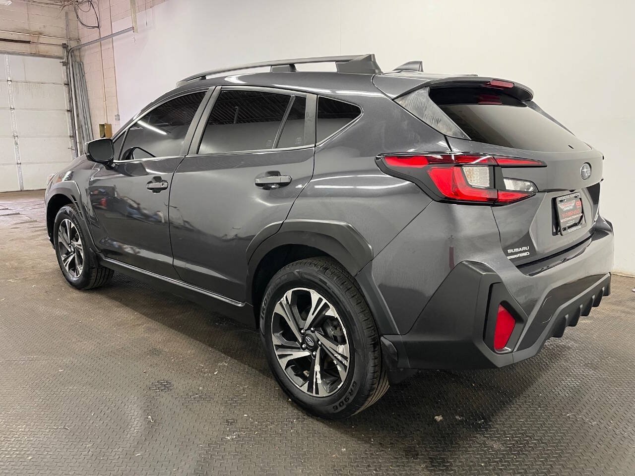 Used 2024 Subaru Crosstrek 2.0i Premium AWD/4WD image 5