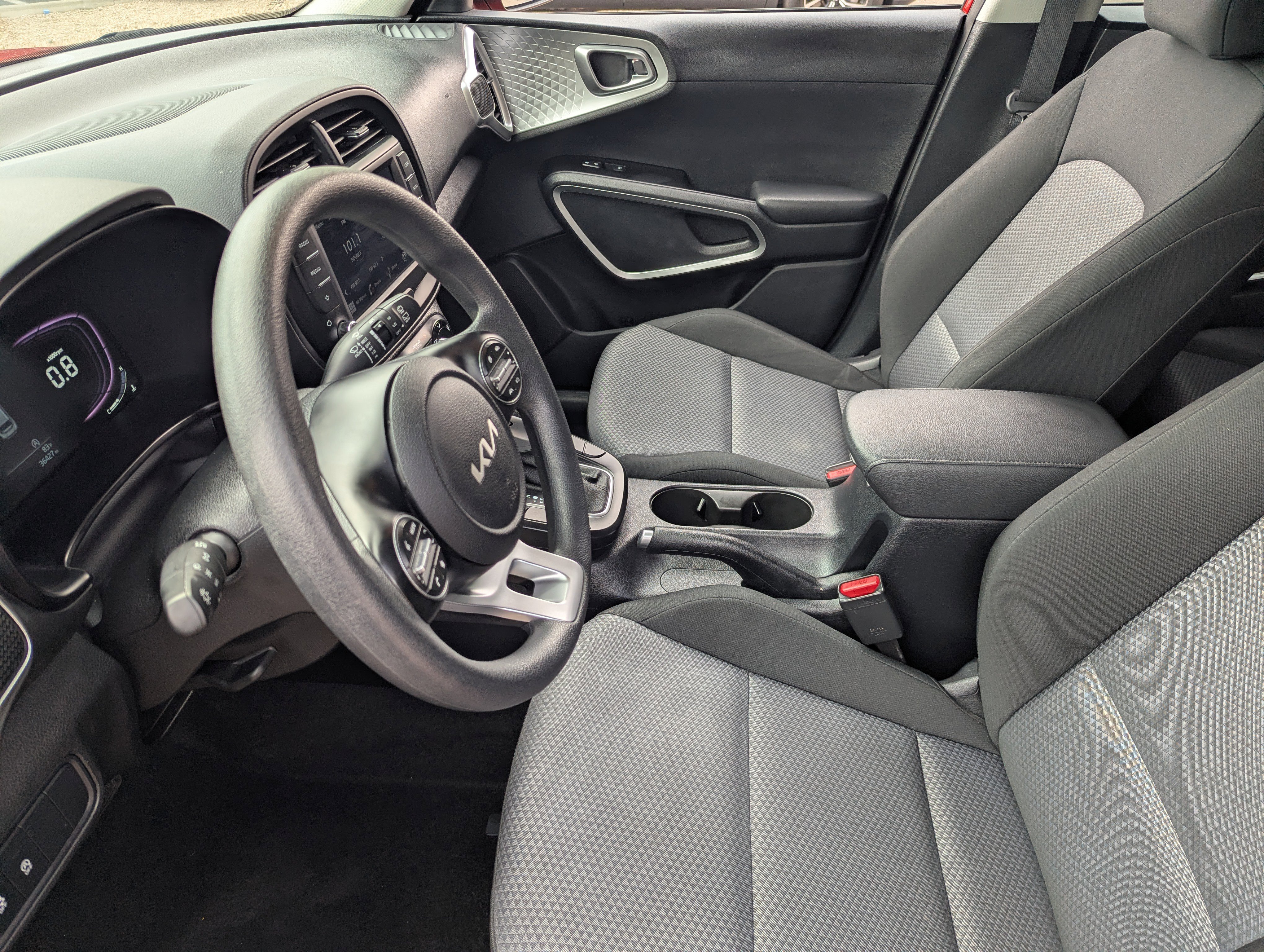 Certified 2025 Kia Soul LX w/ LX Technology Package image 20