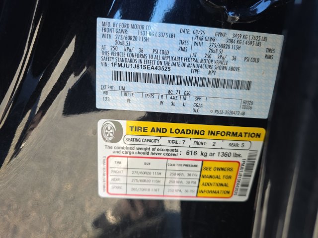 Used 2025 Ford Expedition Active AWD/4WD image 38