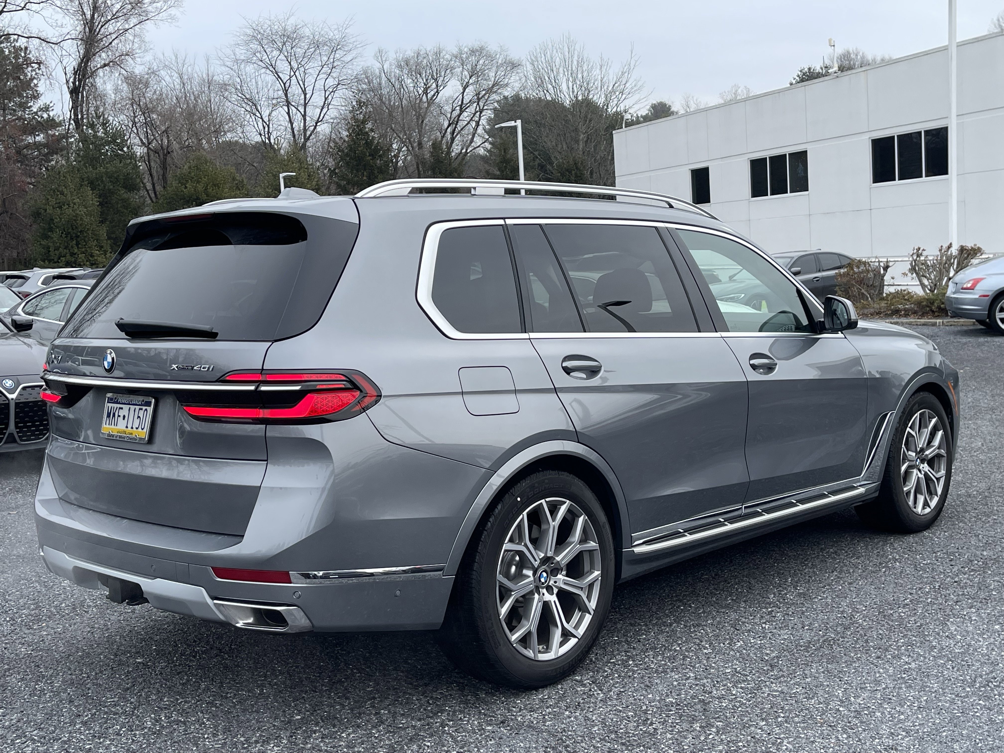 Used 2026 BMW X7 xDrive40i w/ Executive Package image 5
