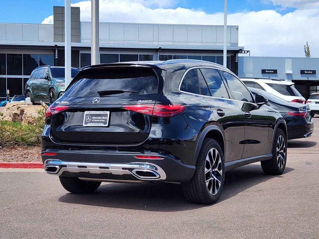 Used 2026 Mercedes-Benz GLC 350e 4MATIC image 5