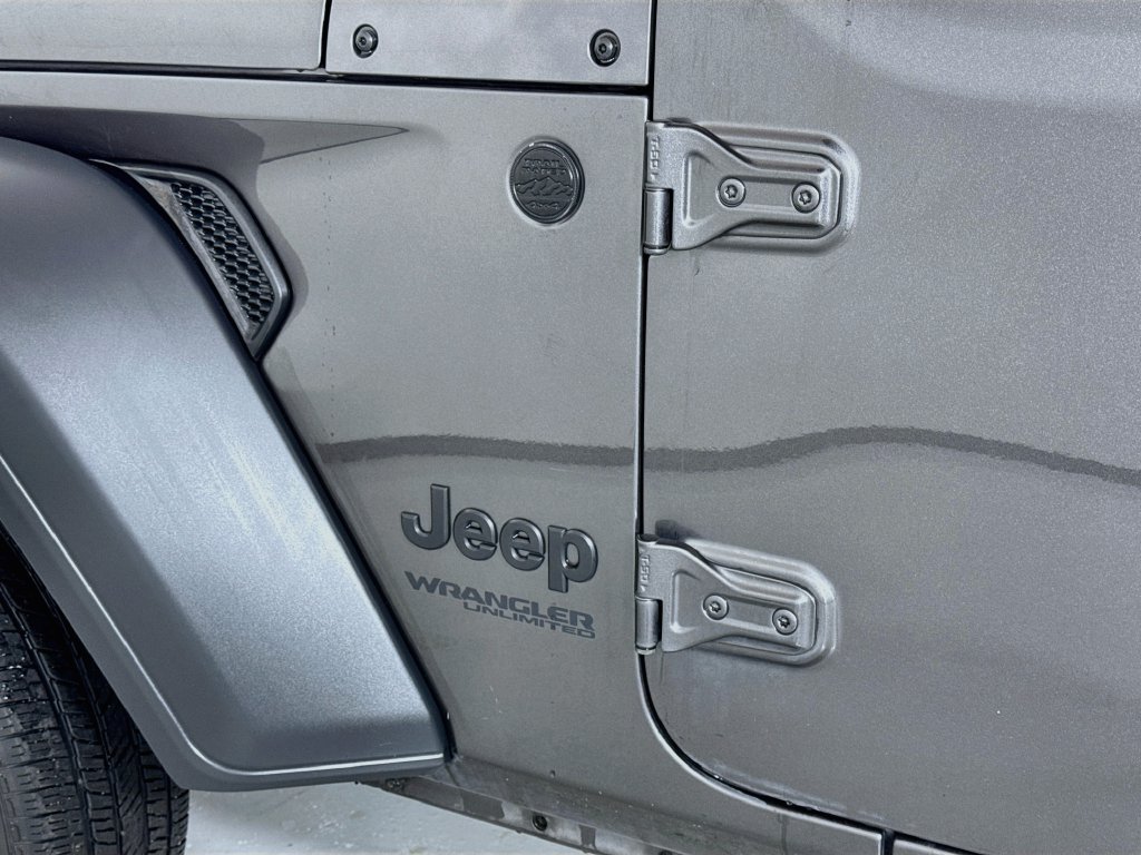 Used 2022 Jeep Wrangler Unlimited Sport AWD/4WD image 10