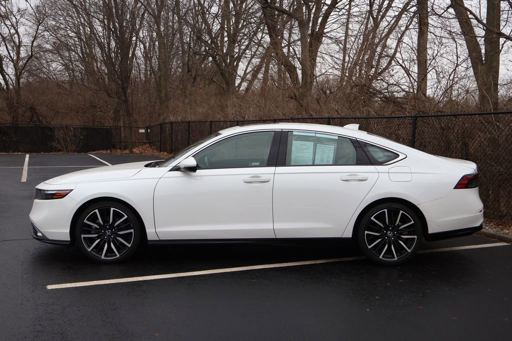 Used 2023 Honda Accord Touring image 4