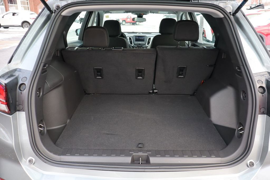 Used 2024 Chevrolet Equinox LS image 32