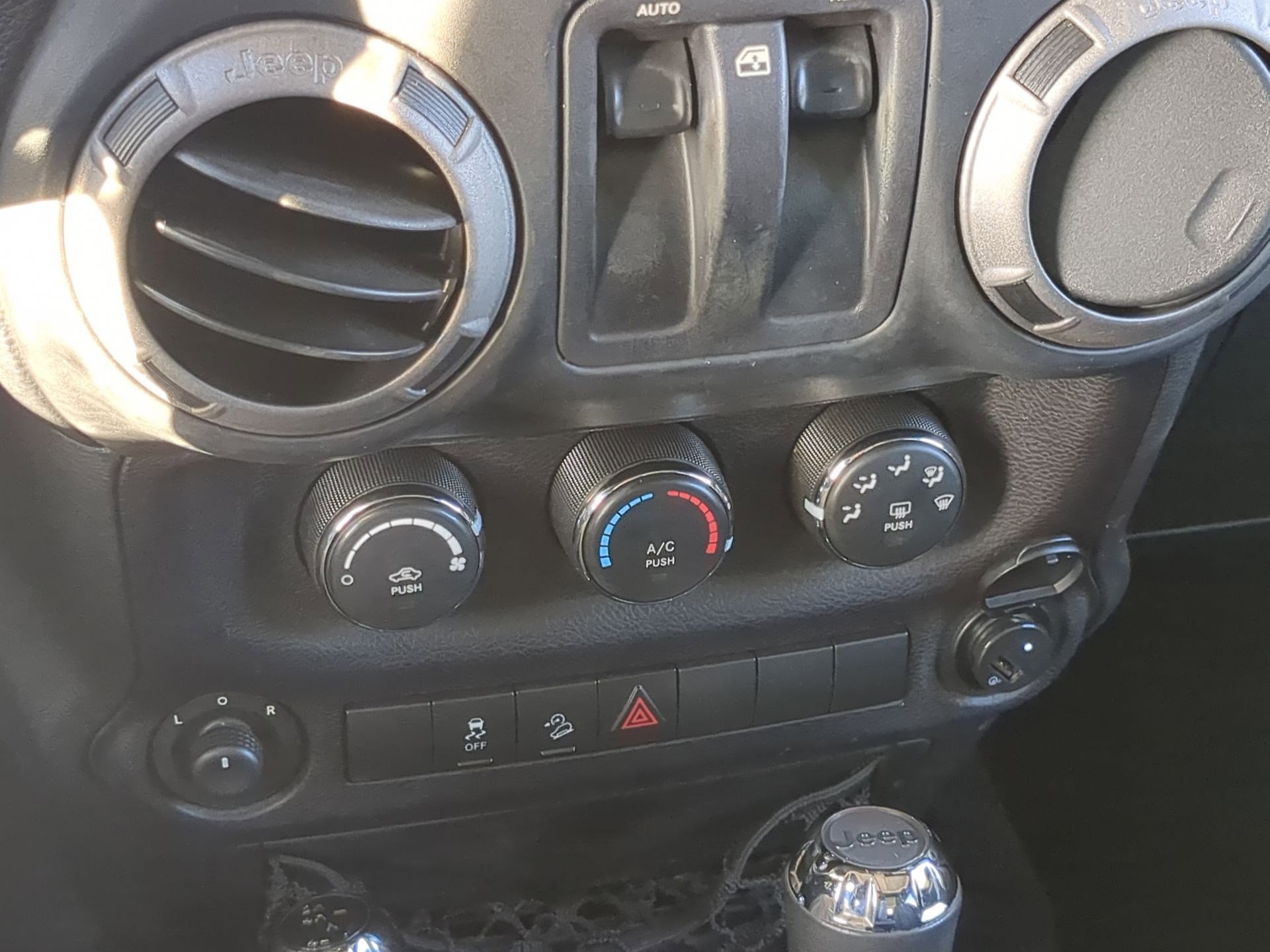 Used 2014 Jeep Wrangler Sport w/ Quick Order Package 24S image 17