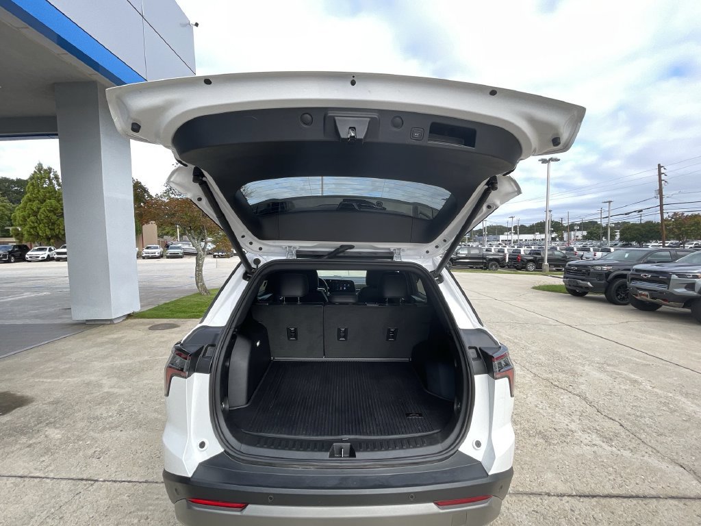 Used 2026 Chevrolet Equinox LT w/ Convenience Package II FWD image 26