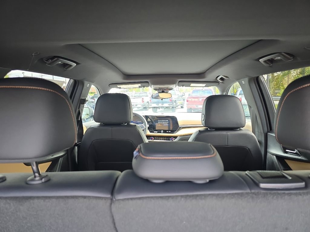 New 2026 Chevrolet Equinox ACTIV w/ Convenience Package III image 13