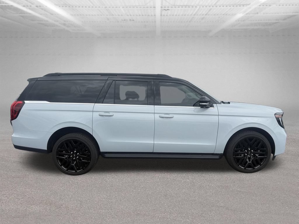 New 2026 Ford Expedition Max Active AWD/4WD image 2
