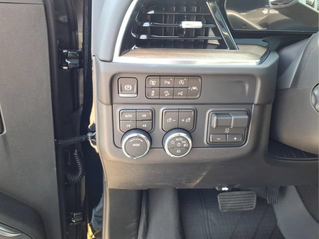 New 2026 Chevrolet Tahoe High Country w/ Sun And Tow Package AWD/4WD image 19